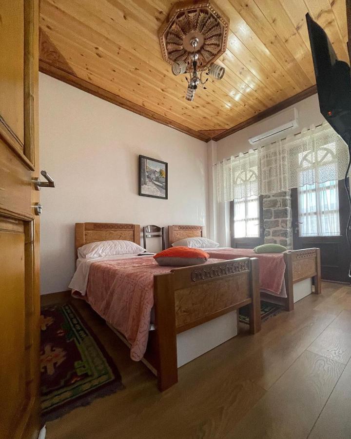 As E Vogel, As E Madhe Hotel Erseke Luaran gambar