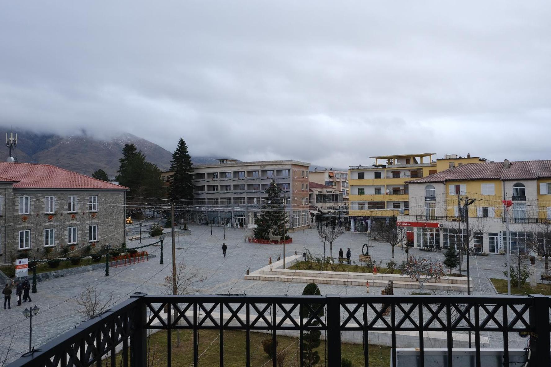 As E Vogel, As E Madhe Hotel Erseke Luaran gambar